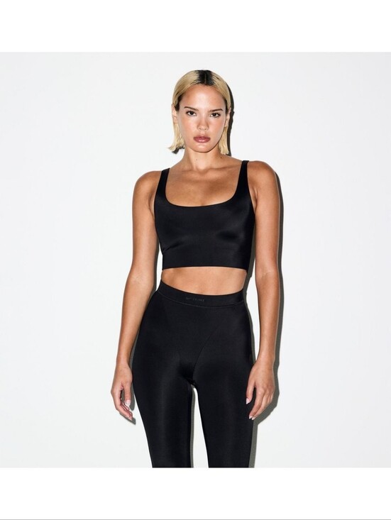 SKIMS Other - Nike SKIMS Shine Scoop Neck Longline Bra